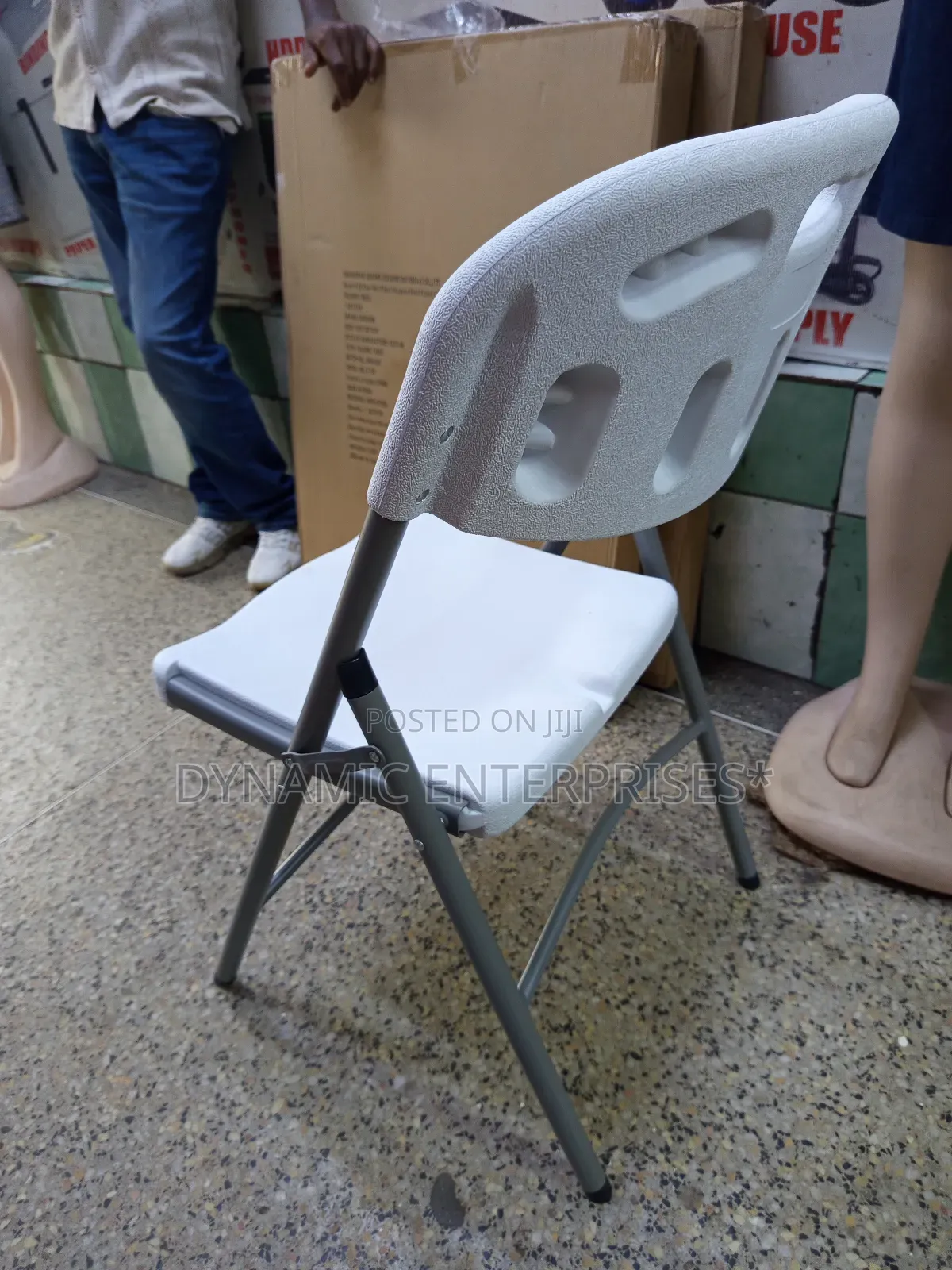 Heavy-Duty Plastic Folding Chair