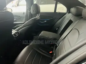 Mercedes-Benz C200 2019 Black
