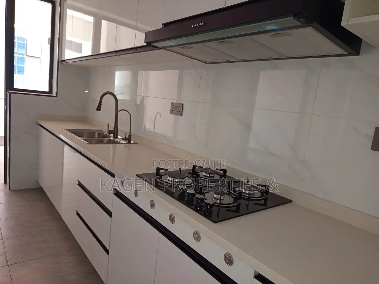 2bdrm Apartment in Valley Arcade for rent