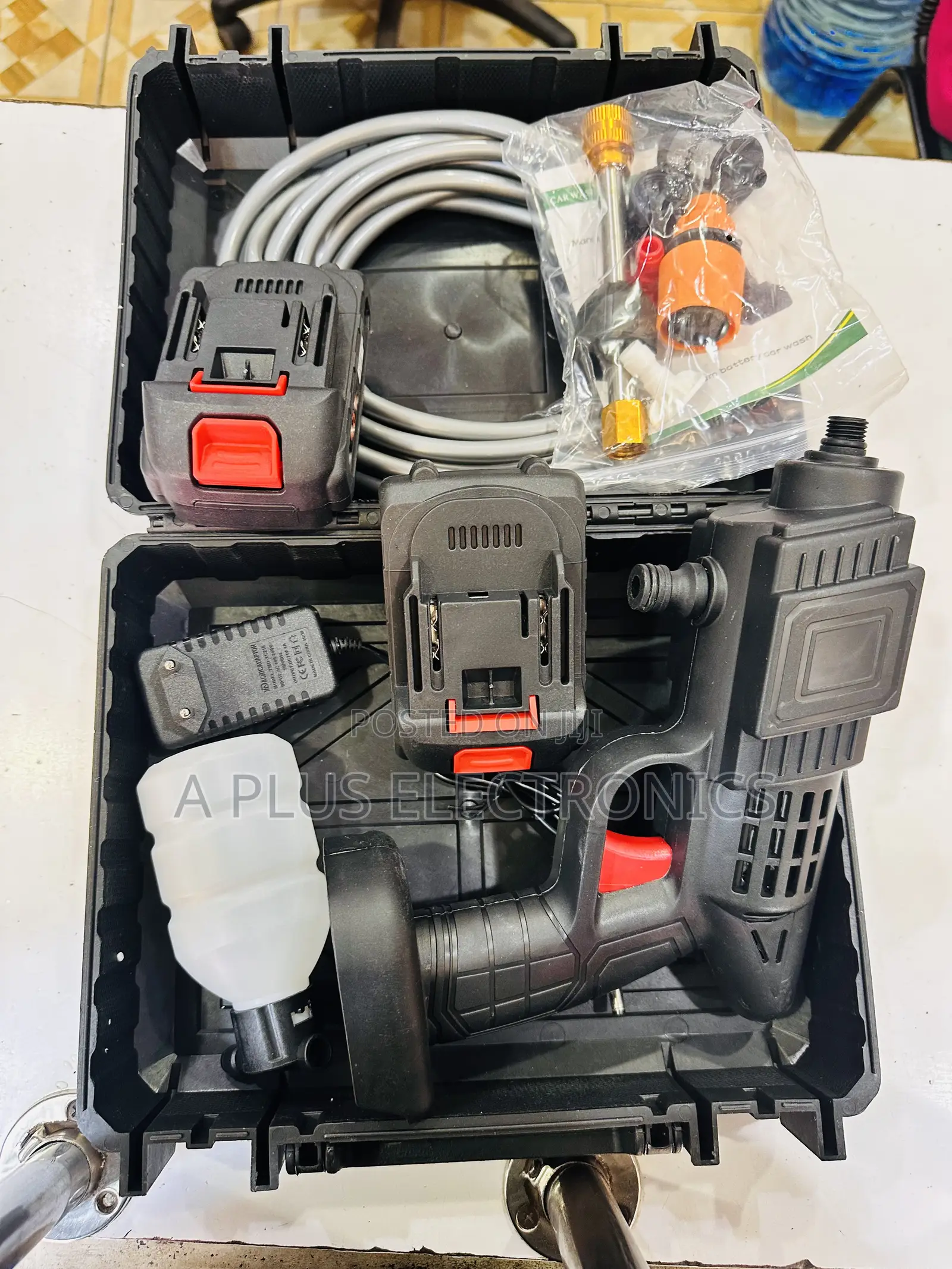 Rechargeable Car Wash Machine (With 2 Batteries) – Strong Pressure