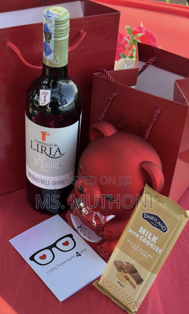 Chocolate/ Wine Valentines Ladies Gift Set - thumbnail 2