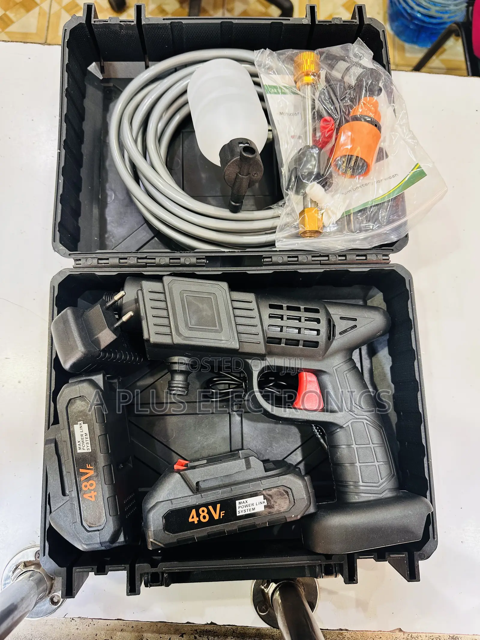 Rechargeable Car Wash Machine (With 2 Batteries)–No Electricity Needed