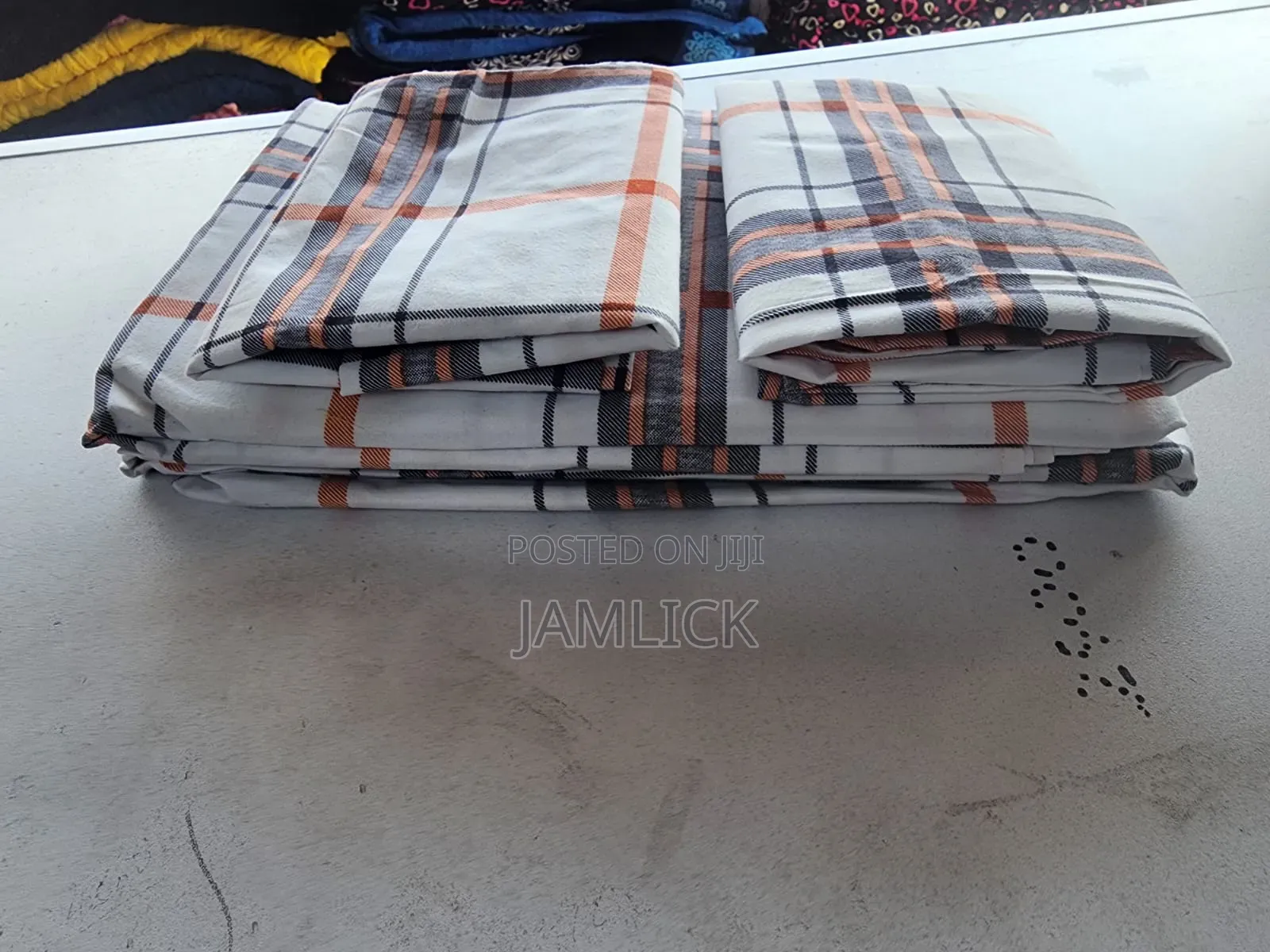 5×6 Bedsheet Set With Pillowcases - Pt
