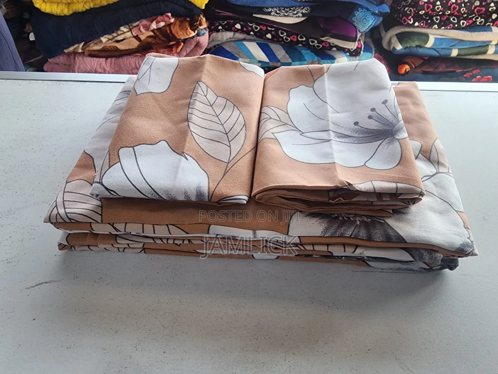 5×6 Bedsheet Set With Pillowcases - Pt