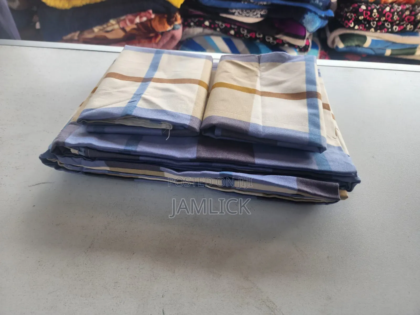 5×6 Bedsheet Set With Pillowcases - Pt
