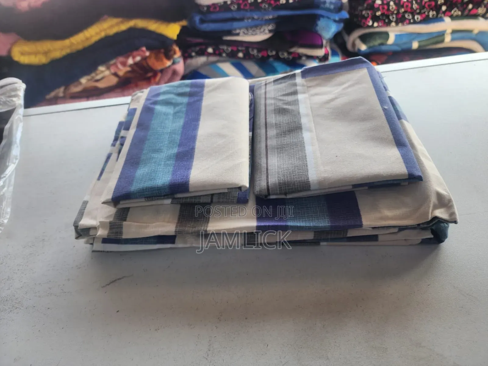 5×6 Bedsheet Set With Pillowcases - Pt