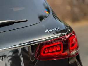 Mercedes-Benz GLC-Class 2020 Black