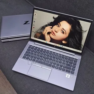 Laptop HP ZBook Firefly 14 G7 16GB Intel Core I7 SSD 256GB