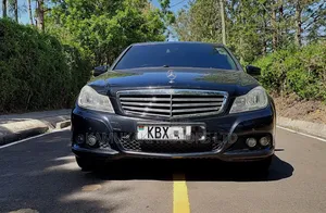 Mercedes-Benz C180 2011 Black