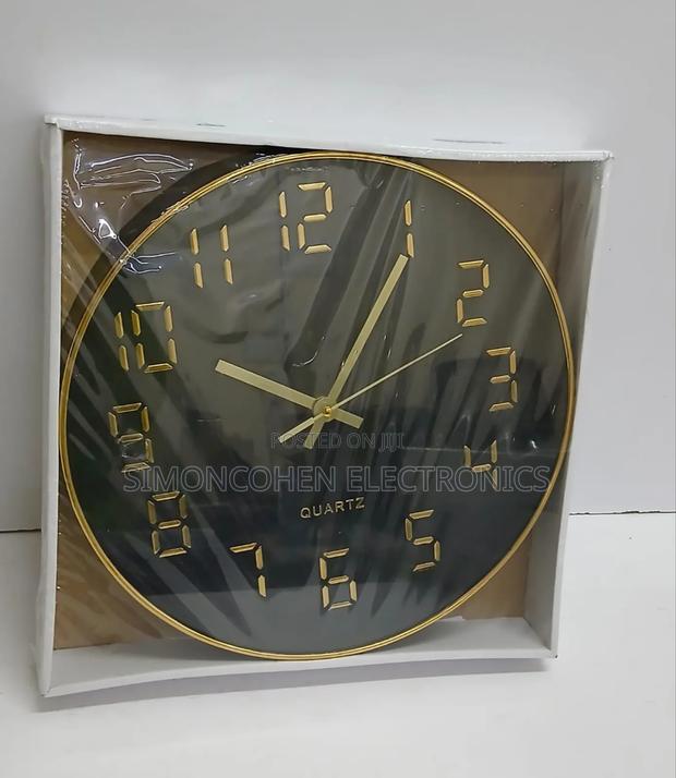 30cm Quartz Wall Clock - thumbnail 3