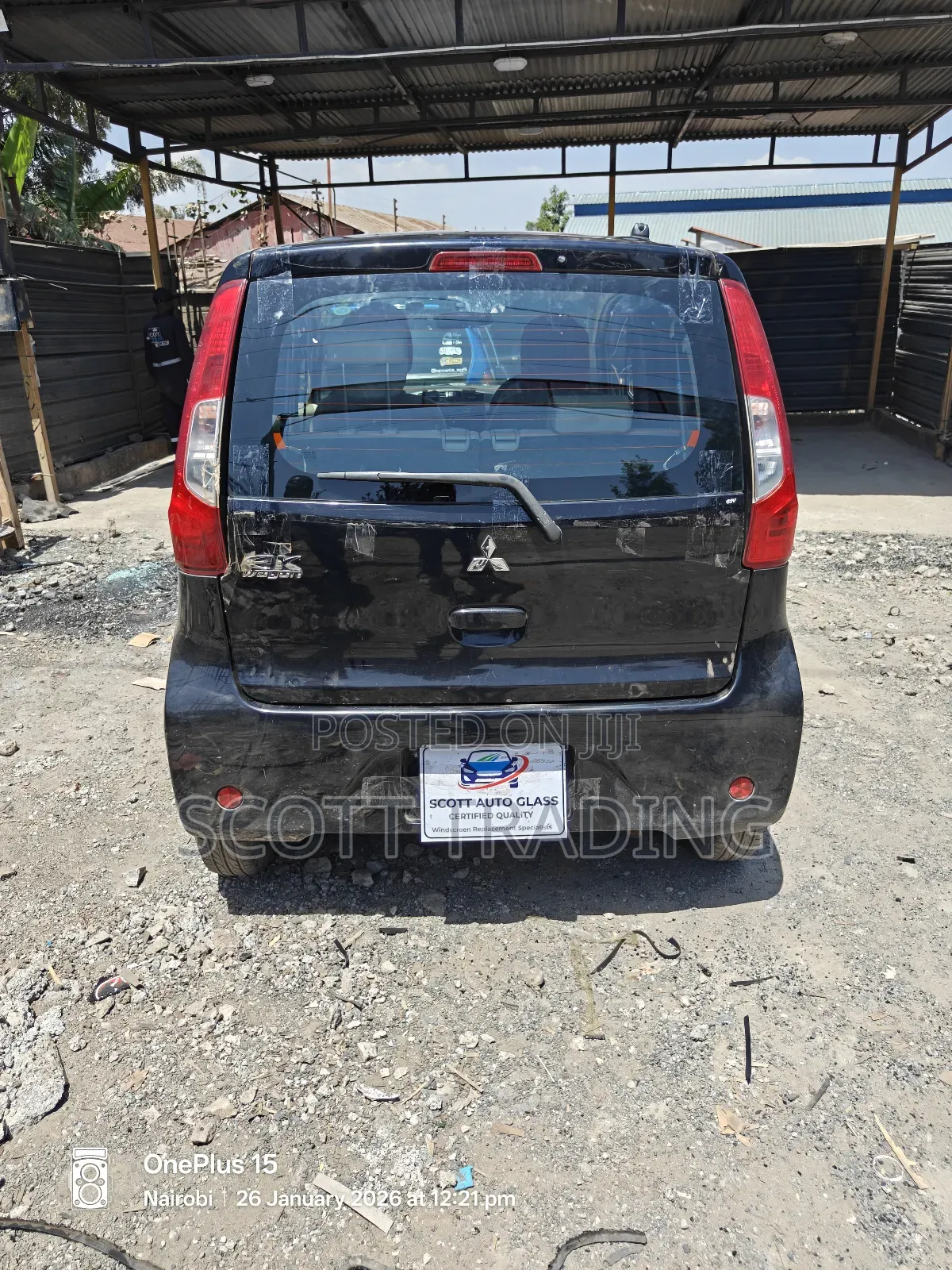 Nissan Dayz Rear Windscreen