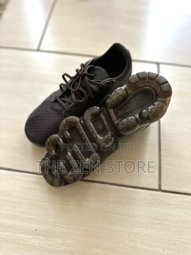 Nike Sport Shoes - thumbnail 4