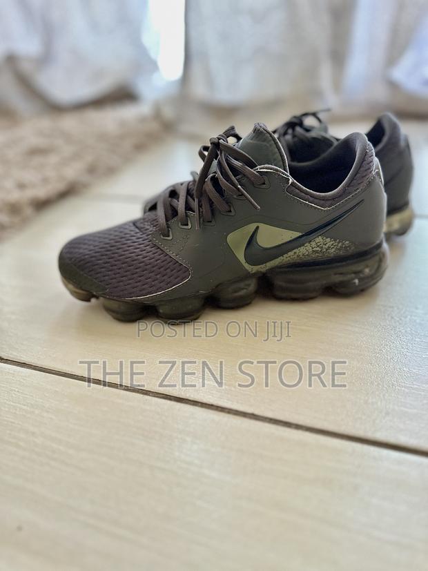 Nike Sport Shoes - thumbnail 3