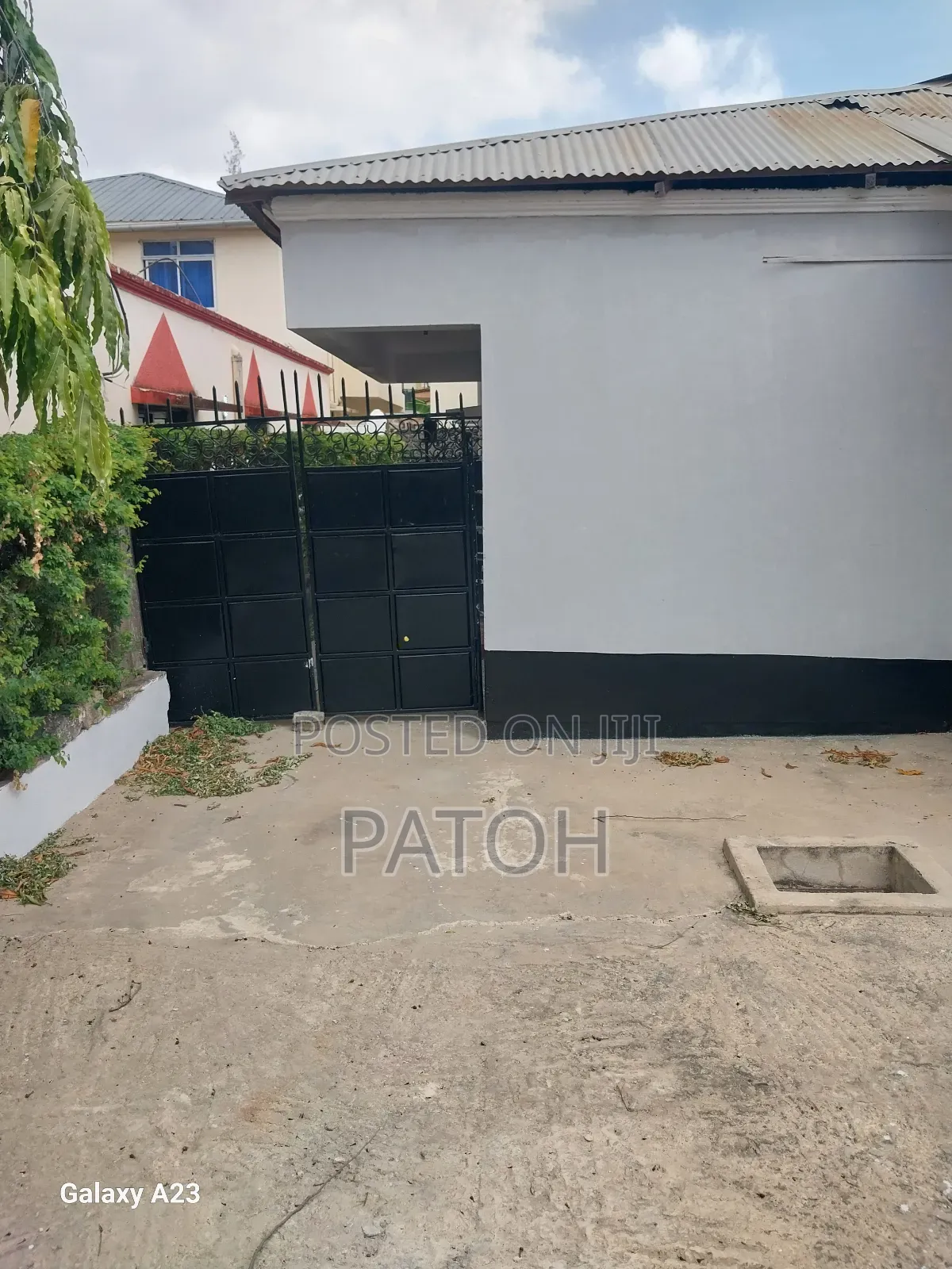 3bdrm Bungalow in Bamburi Lakeview for sale