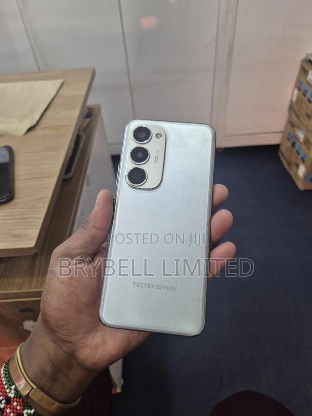 Tecno Spark 40 Pro+ 256 GB Gray - thumbnail 8