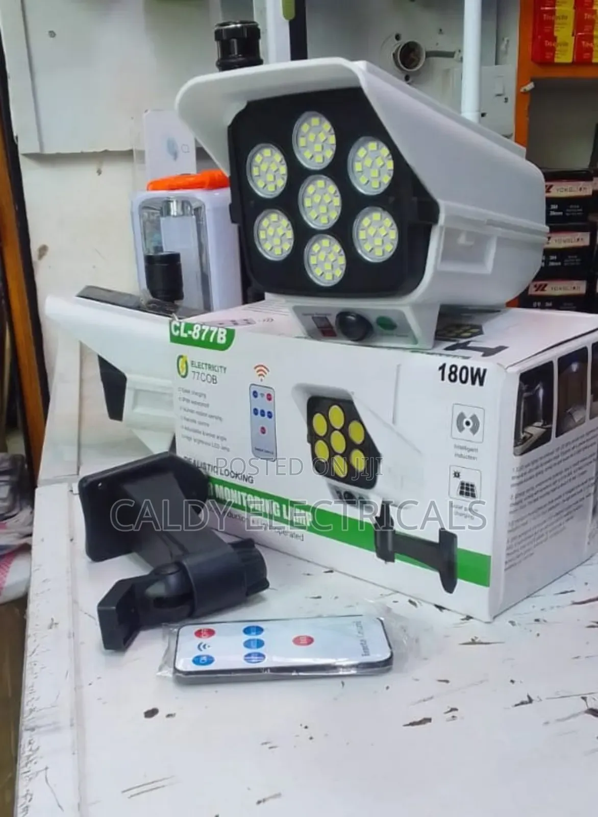 Dammy Solar-Powered Security Light CCTV Monitoring Cameraq