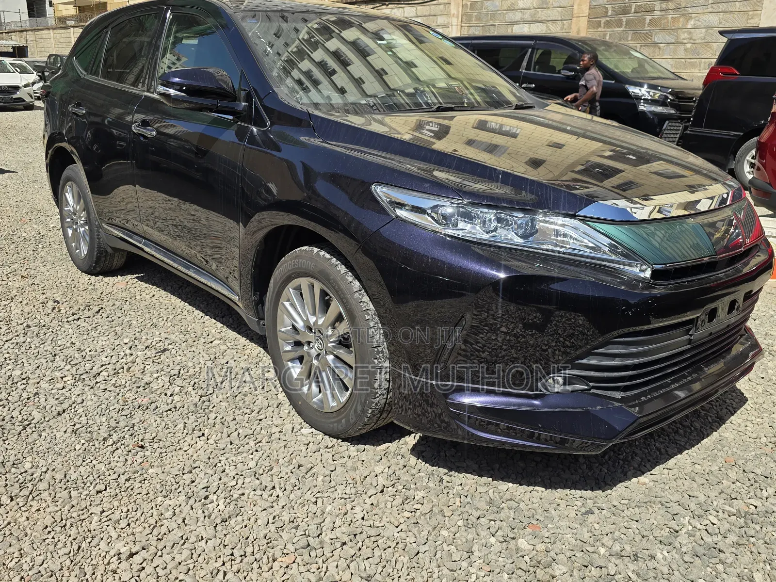 Toyota Harrier 2.0 2018 Black