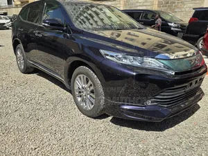 Toyota Harrier 2.0 2018 Black