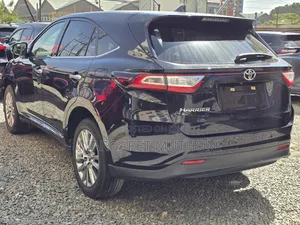 Toyota Harrier 2.0 2018 Black