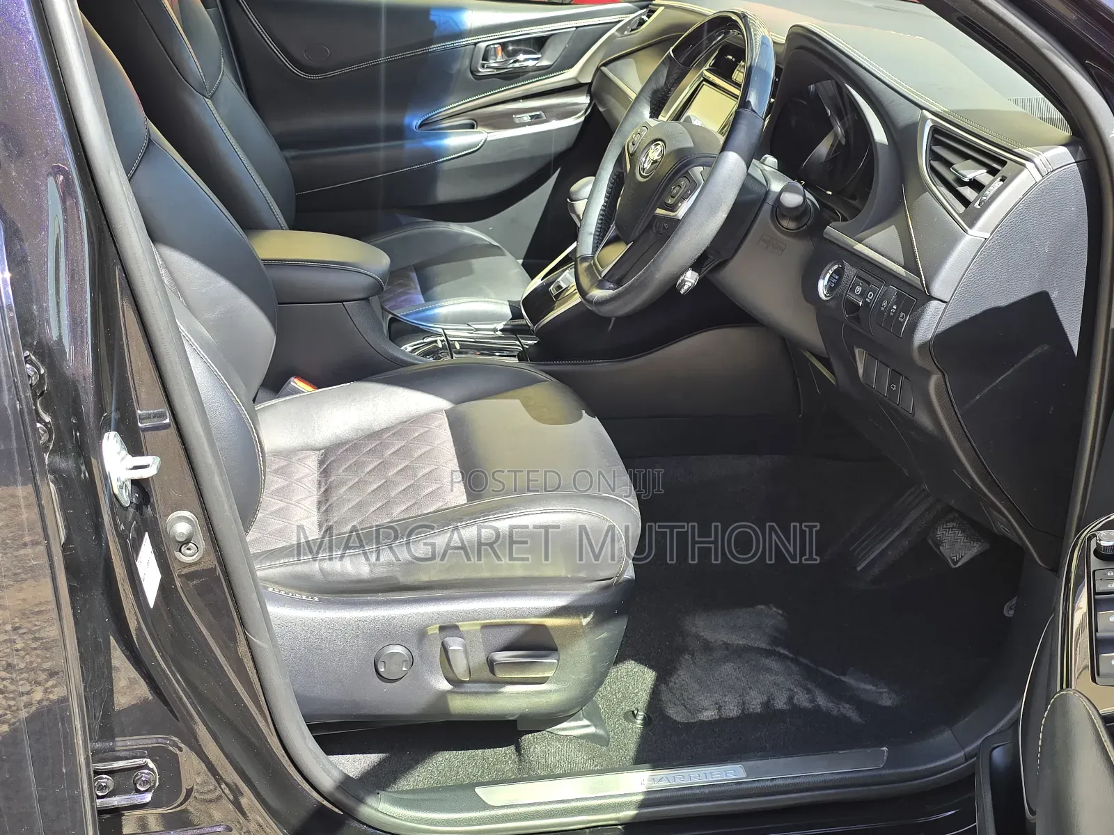 Toyota Harrier 2.0 2018 Black