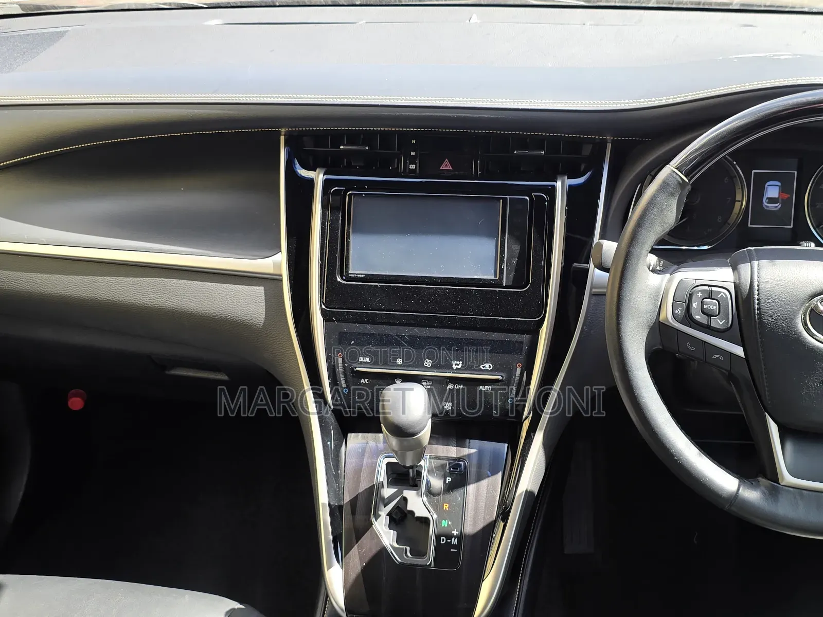Toyota Harrier 2.0 2018 Black