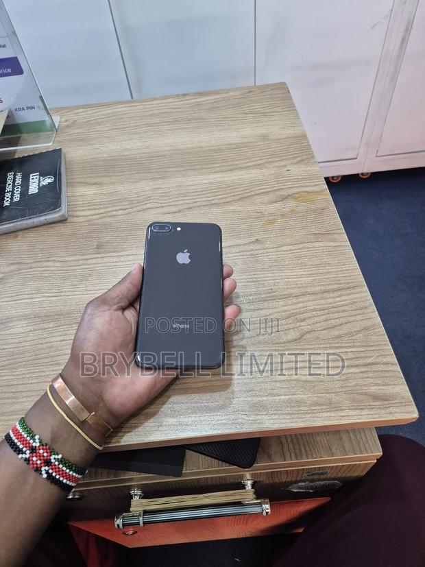 Apple iPhone 8 Plus 256 GB Black - thumbnail 6