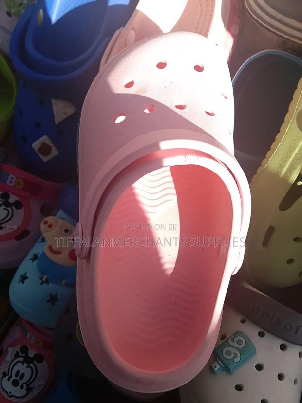 Crocks Shoes Stylish Mtumba First Camera Crocks - thumbnail 9
