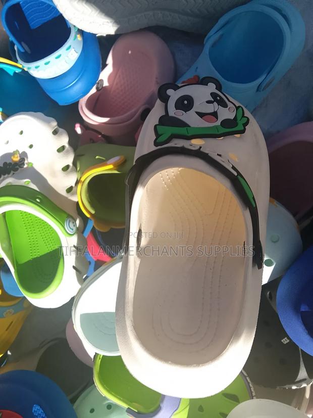 Crocks Shoes Stylish Mtumba First Camera Crocks - thumbnail 12