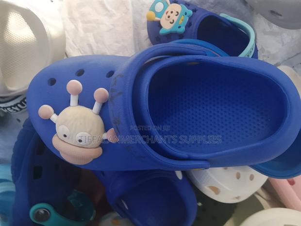 Crocks Shoes Stylish Mtumba First Camera Crocks - thumbnail 14