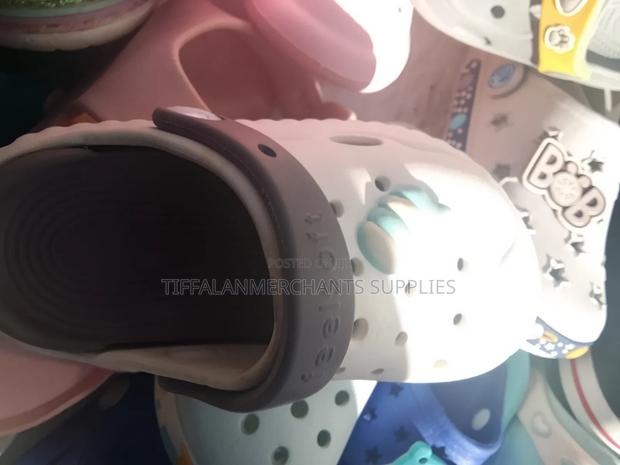 Crocks Shoes Stylish Mtumba First Camera Crocks - thumbnail 19