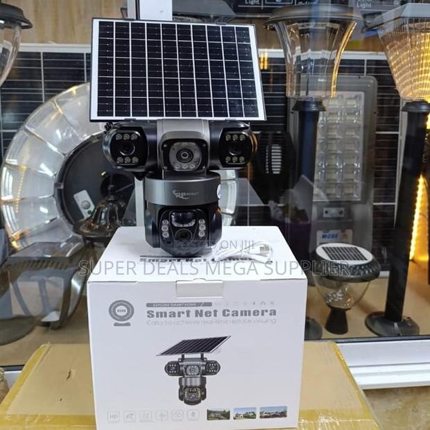 V380 Pro 20mp 4g PTZ Energy Saving Design Triple Lens Solar Camera