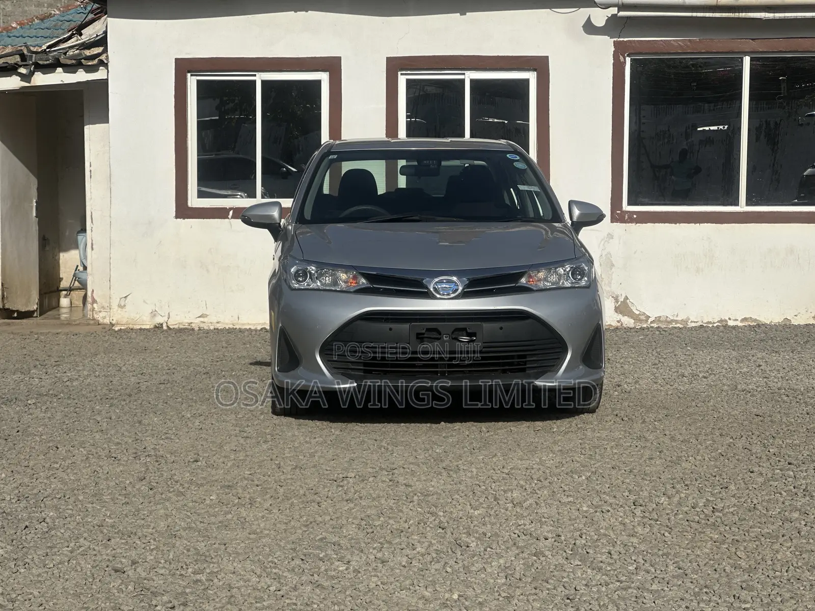 Toyota Axio 1.5 Hybrid 2WD 2019 Silver