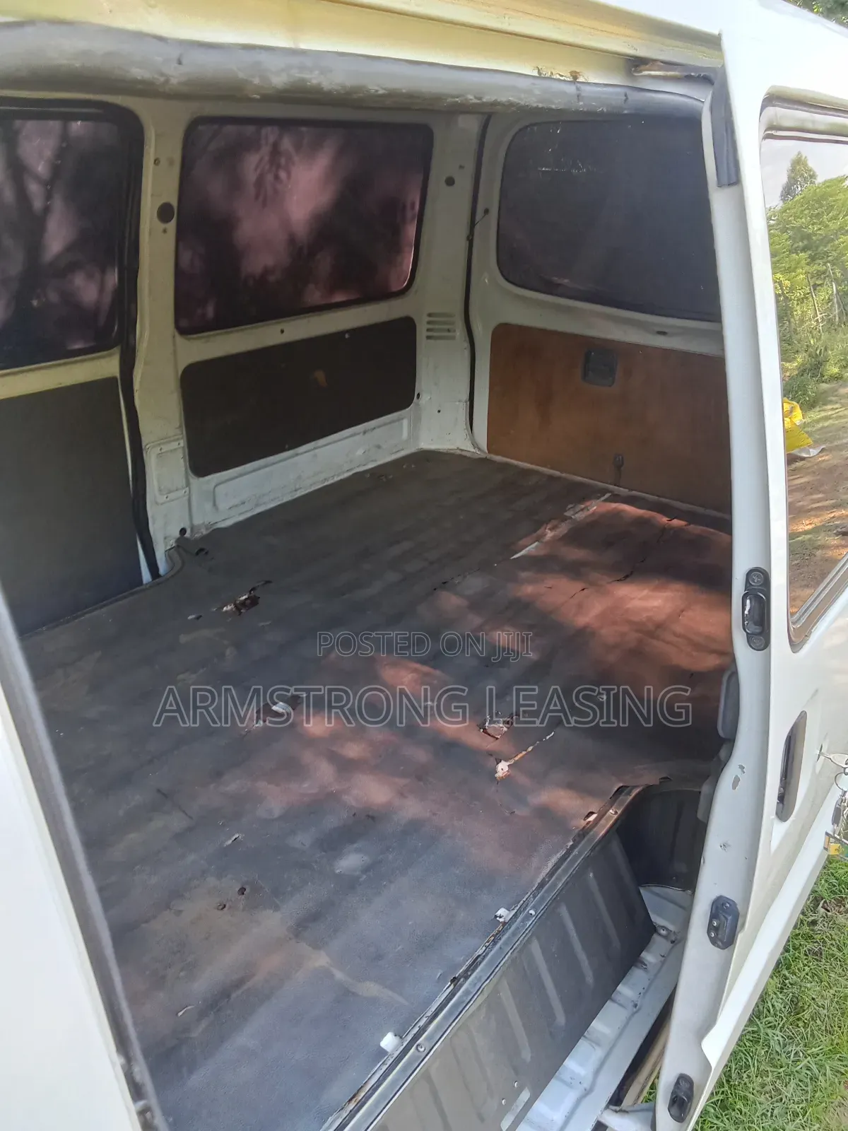 Transport Van/Pickup for Hire