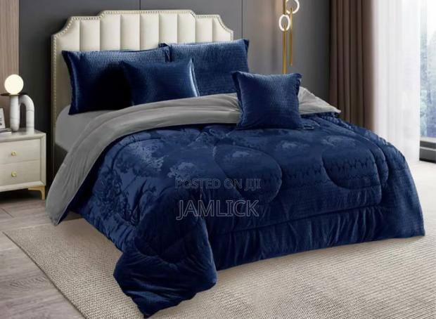 Blue Silk Duvet Set – 6×7 - Pt