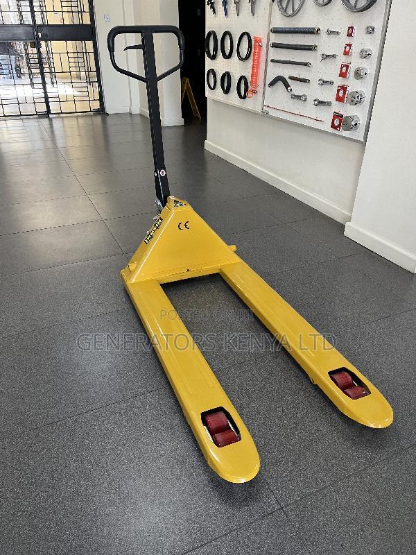 3 Tonne Hydraulic Hand Pallet Truck (Brand New)