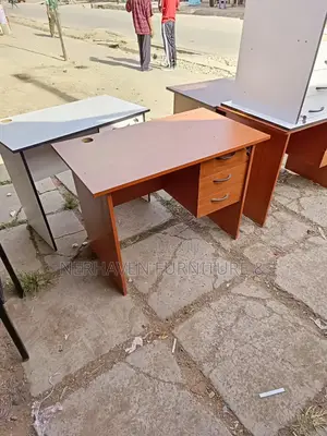 1.2m Office Study Desk – Modern Design