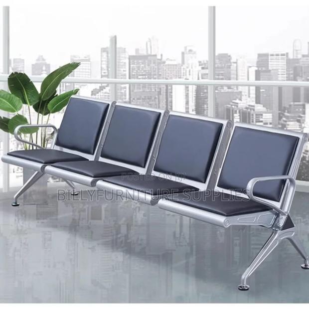 Comfortable 4 Seater Visitors Bench for Office