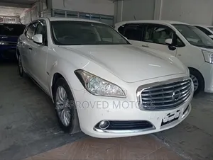 Nissan Cima 2019 White
