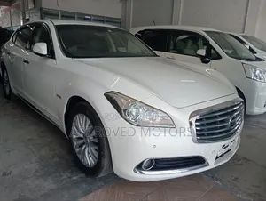 Nissan Cima 2019 White