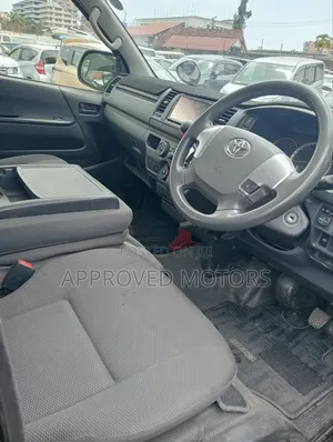 Toyota HiAce 2019 Black