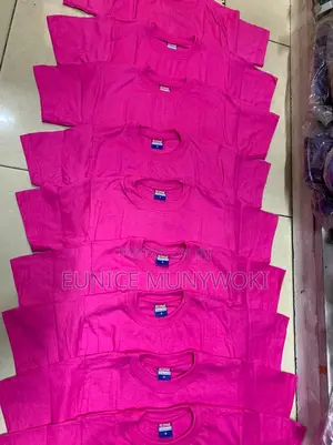 Plain Tshirts Suitable for Printing