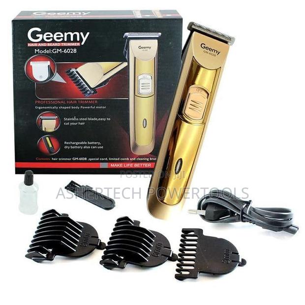 Geemy Professional Clean Cut Hair Clipper /Shaving Machine