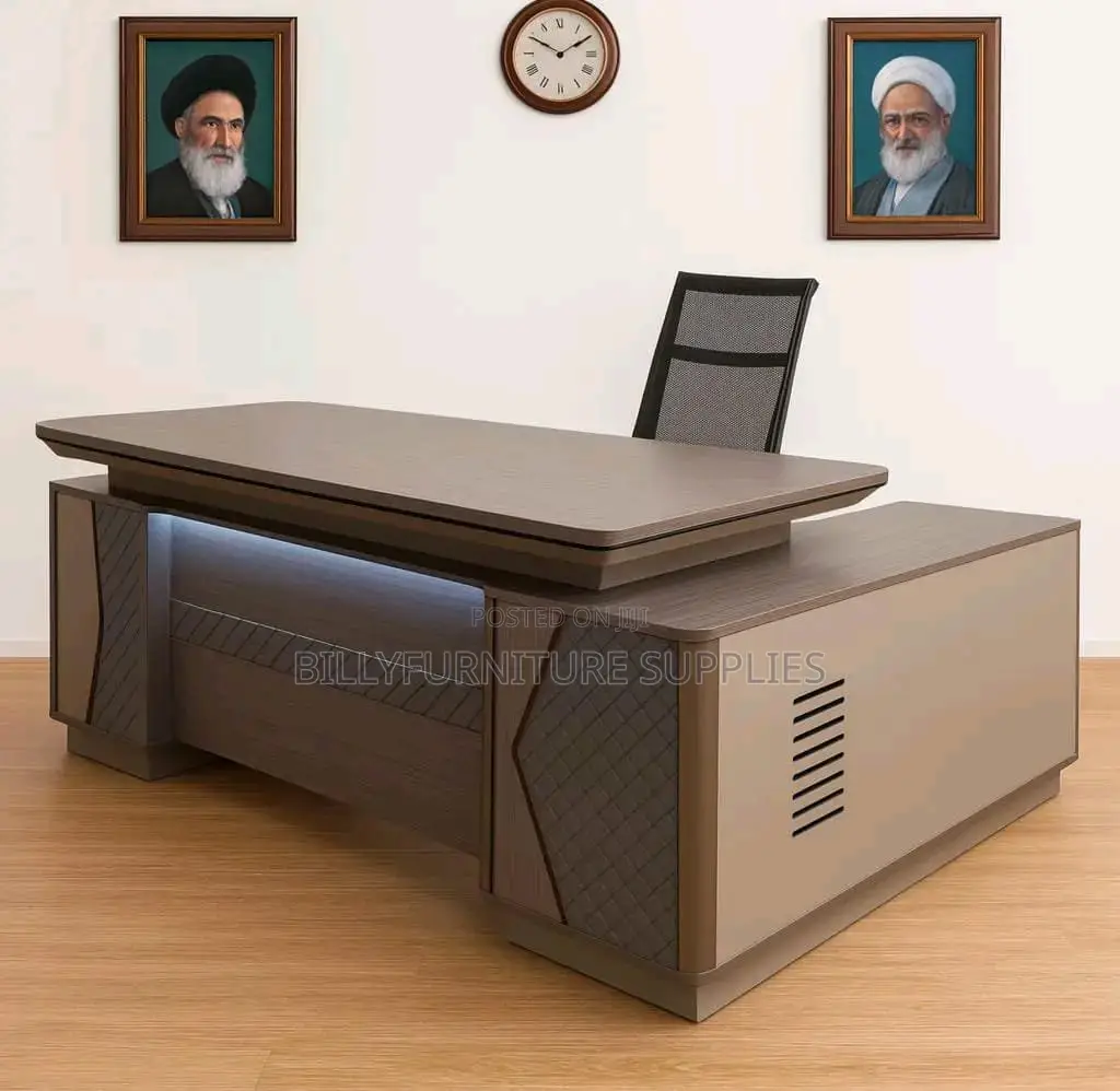 Large Executive Desk With Storage Compartments