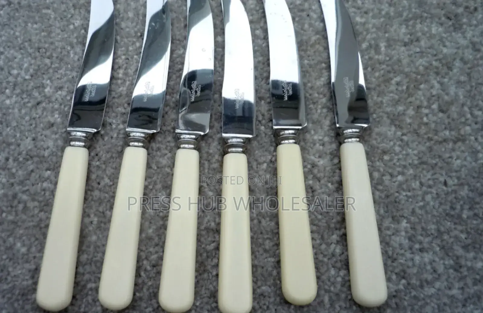 Stainless Steel Butter Knives: 