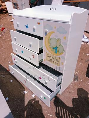 Luxurious Kid's Cabinet - main view