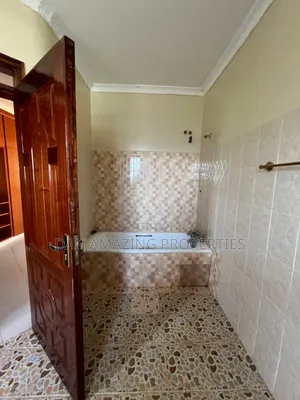 4bdrm Maisonette in Zambia, Ngong for sale