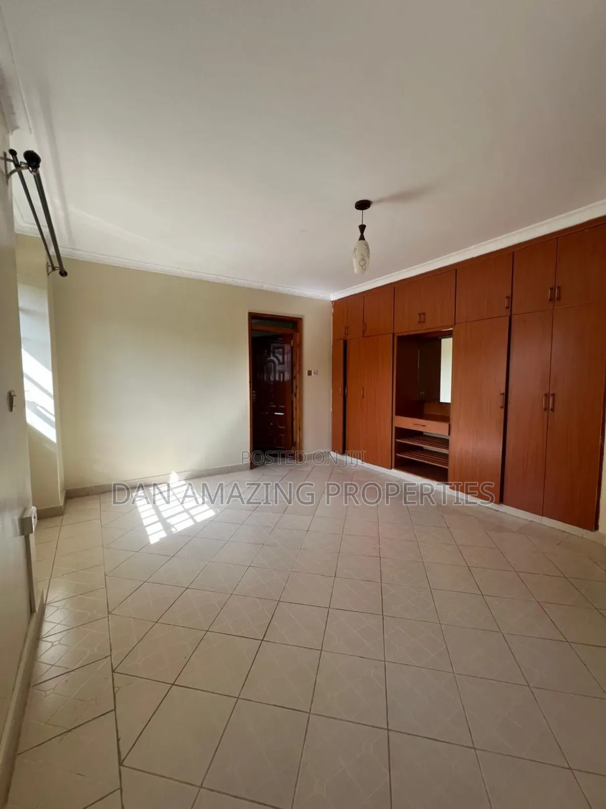 4bdrm Maisonette in Zambia, Ngong for sale