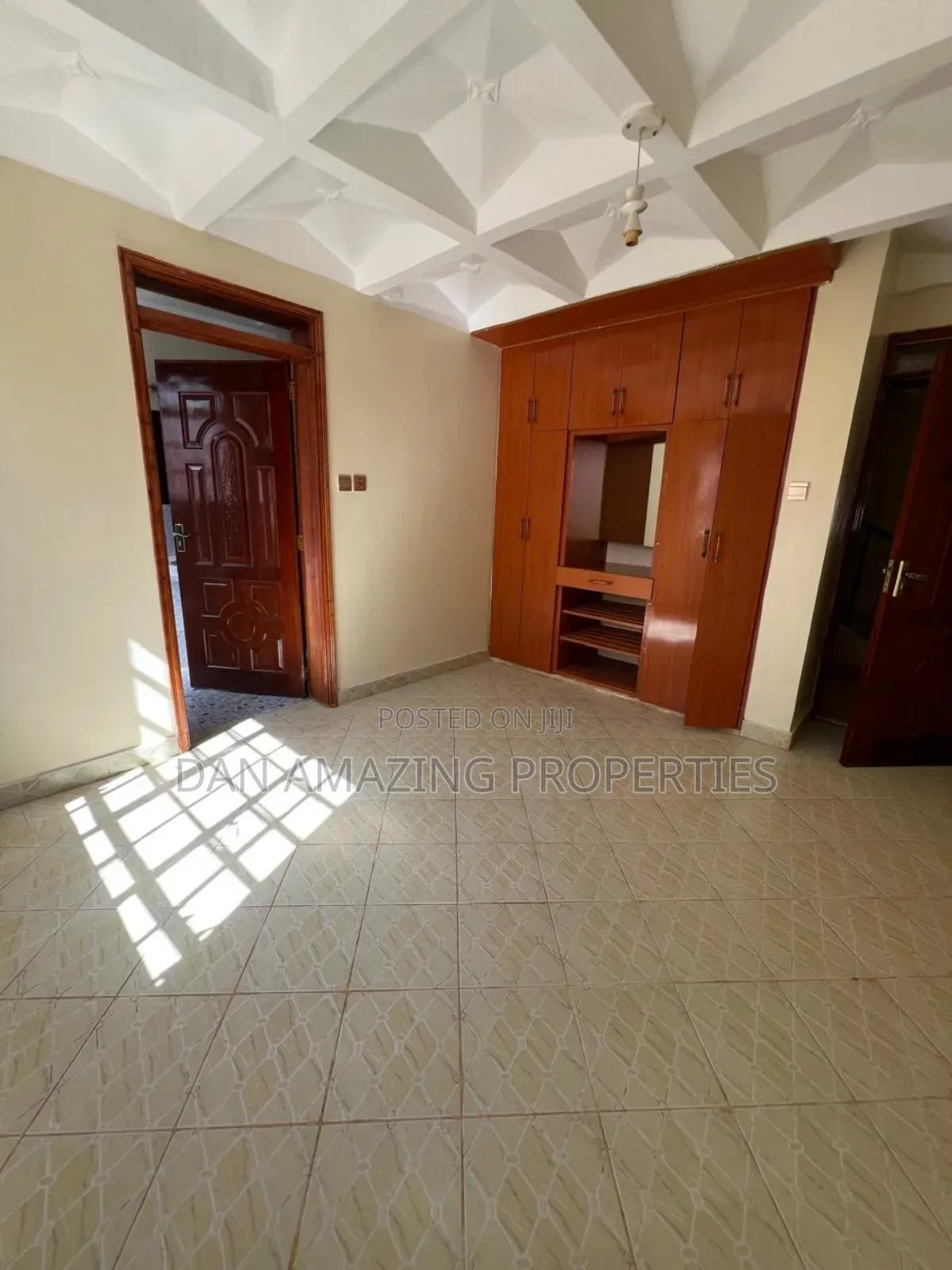 4bdrm Maisonette in Zambia, Ngong for sale