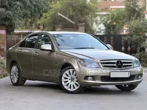 Mercedes-Benz C200 2007 Gold