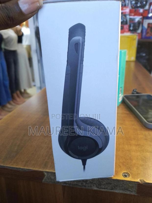 Logitech H390 Usb Noice Cancelling Headset- Clear Audio and Comfort - main view